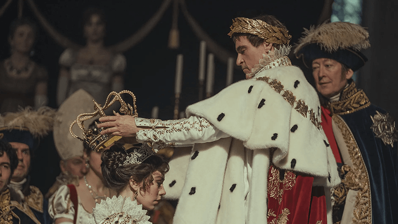 Vanessa Kirby (left) and Joaquin Phoenix (right) in Napoleon (2023)